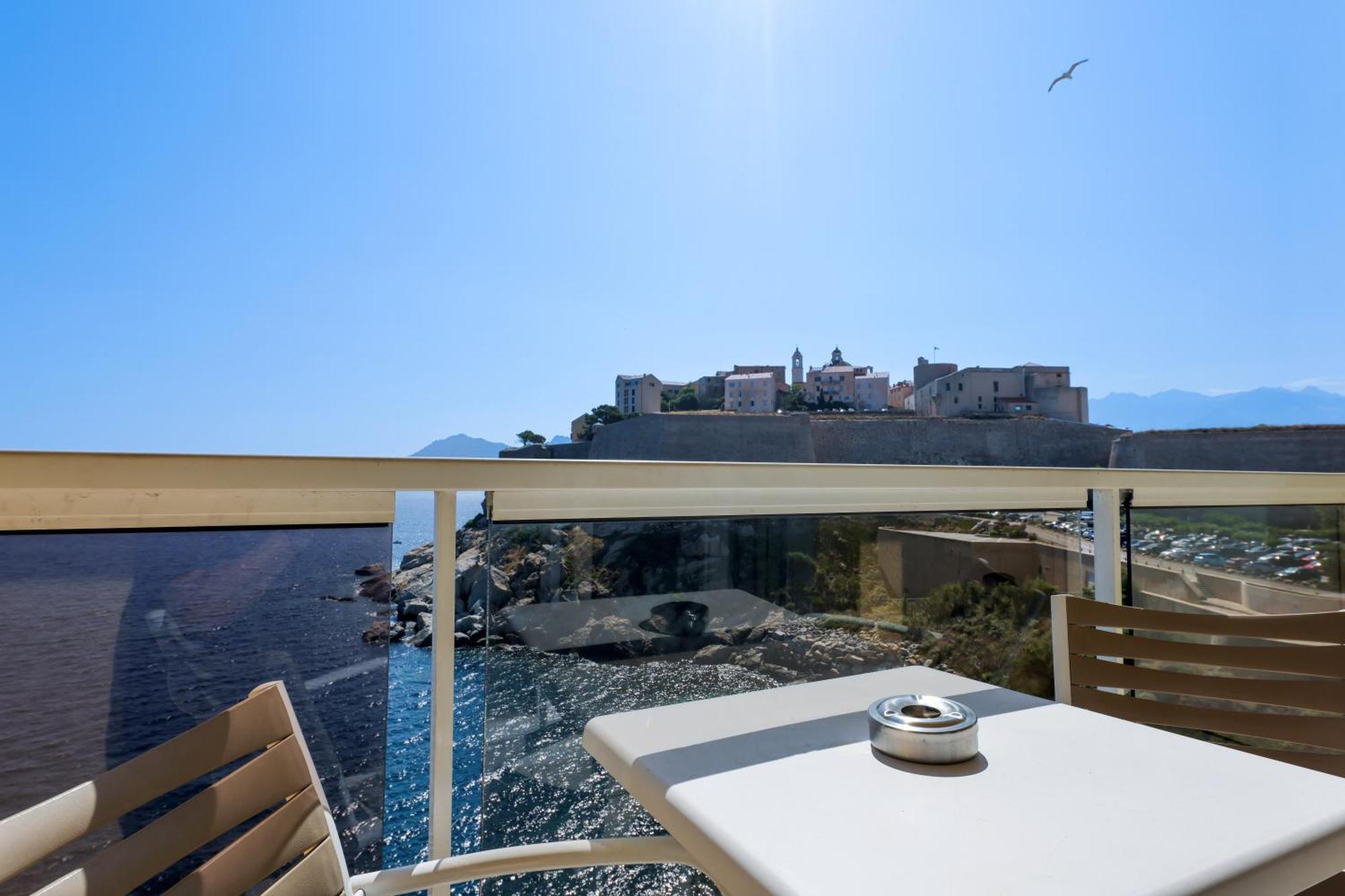 Hotel Saint Christophe Кальві Екстер'єр фото