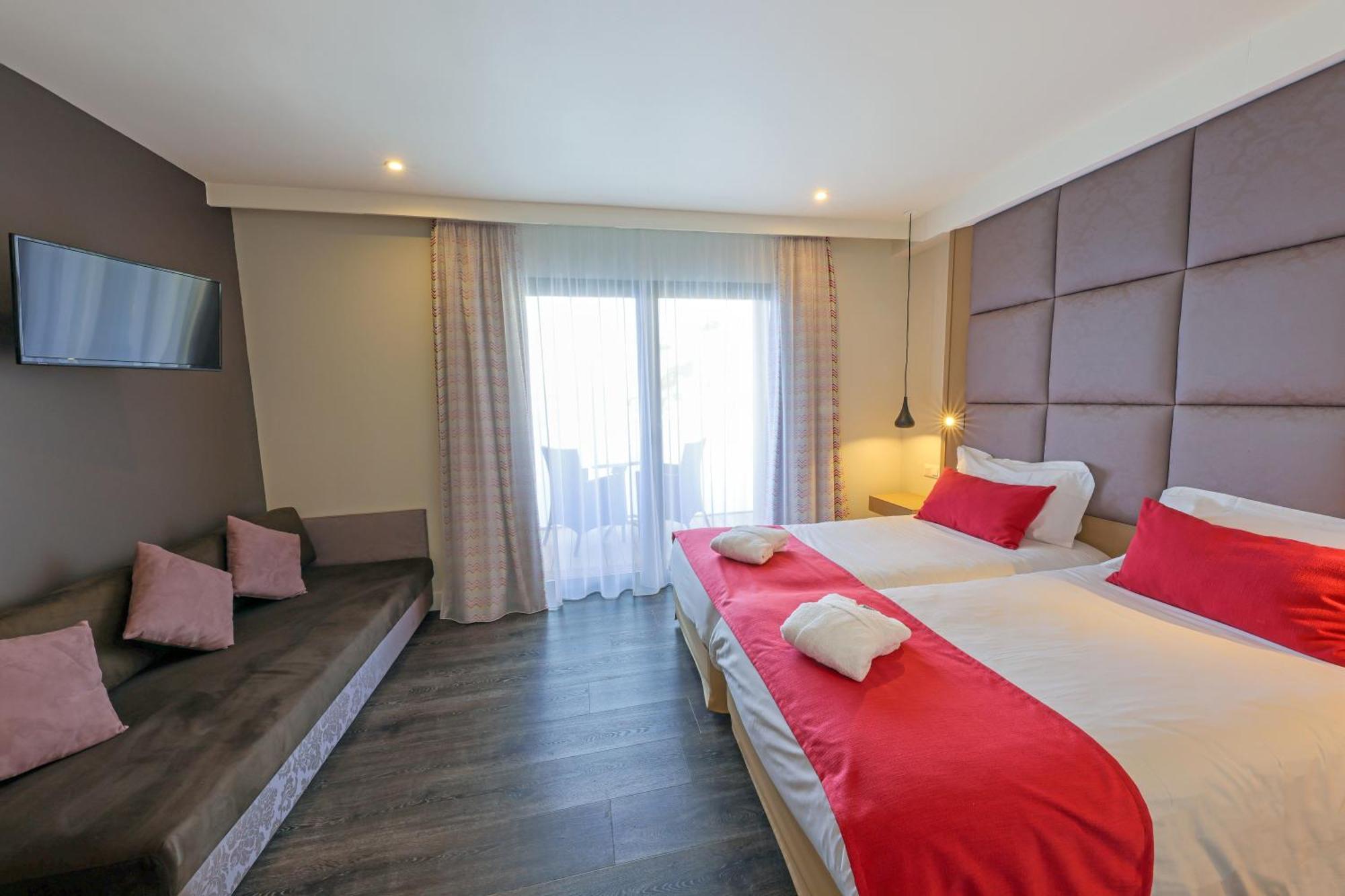 Hotel Saint Christophe Кальві Екстер'єр фото